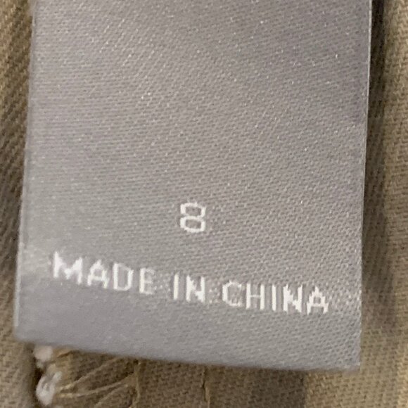 ONE PAIR OF LIZ CLAIBORNE AUDRA SHORTS, KHAKI/TAN, SIZE 8 - Picture 4 of 6